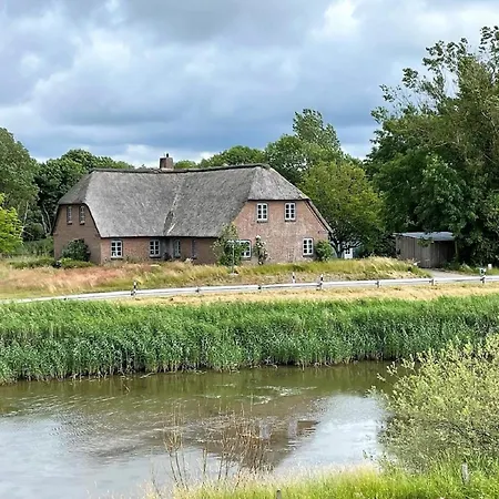 Apartment Gotteskoog Im Reetdachhaus Bongsiel